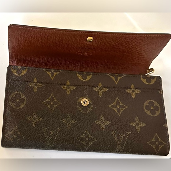 ❌Sold ❌Authentic LOUIS VUITTON
LV Monogram Coated Canvas Sarah Long Mono Wallet - Picture 3 of 9